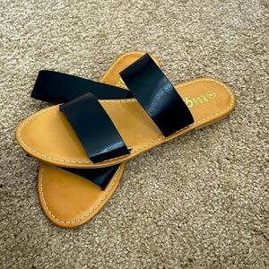 Women’s Black Sandals